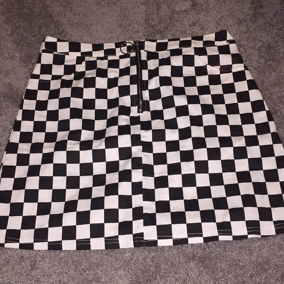 Dresses & Skirts - checkered skirt